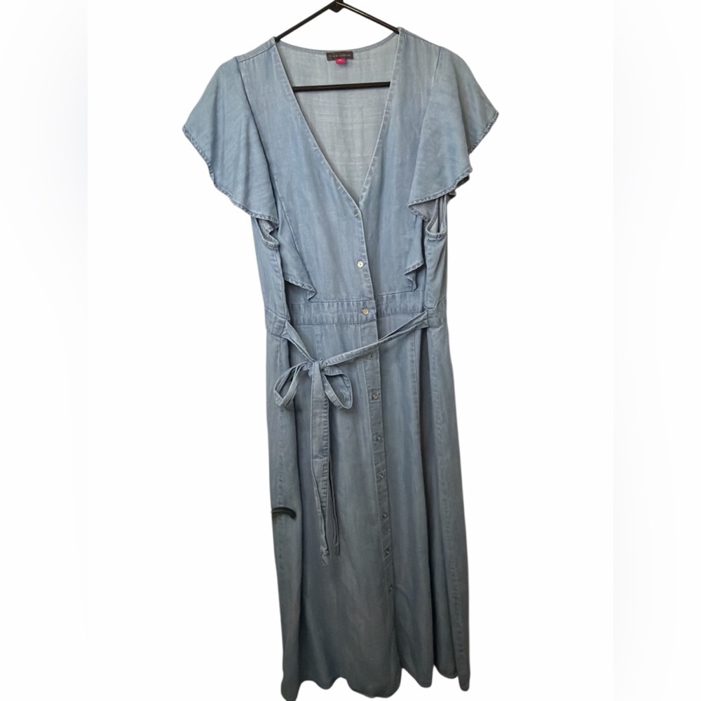 Vince Camuto Light Blue Flutter Short Sleeve Maxi Dress